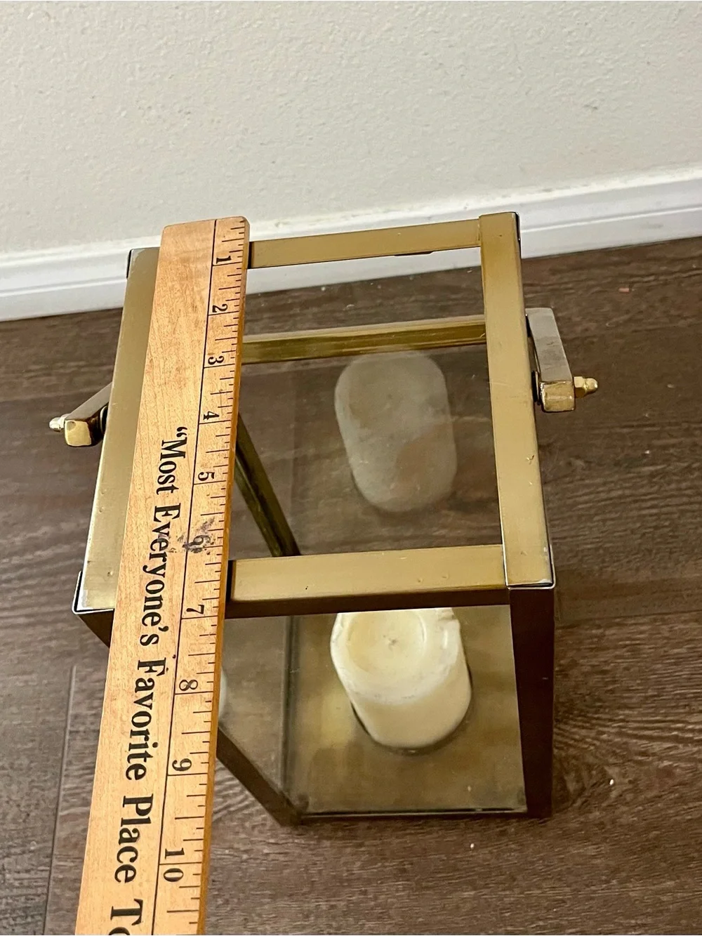 N/A elegant gold